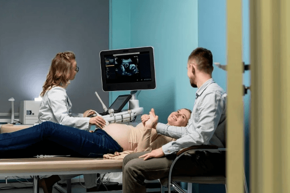 Looking for an IVF Clinic in Faridabad? Here’s What Successful Couples Recommend